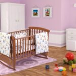 Set pentru patut bebe, Somnart, cearceaf cu elastic pentru saltea 60x120x10, pernuta 37×55, pilota 100×105, aparatori 180x45, model Ursuleti